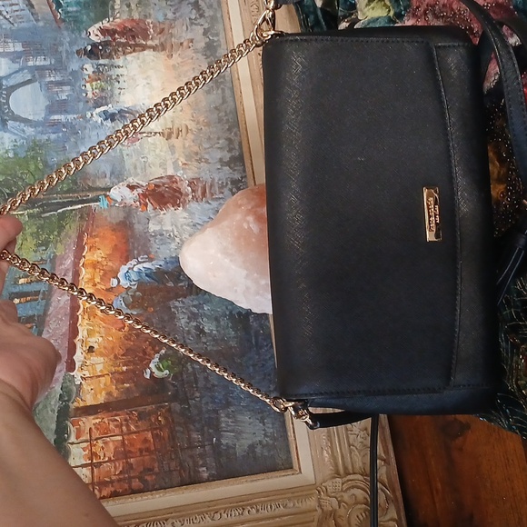 Firm $$ LIKE NEW!! Kate Spade Laurel Way Greer Crossbody Bag in black - Picture 8 of 15